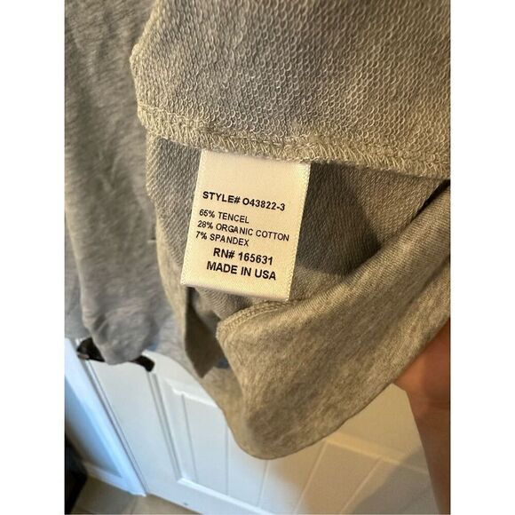 NWOT Calme Johnny Was Easy Gray Pullover Women’s Hoodie Sweater Size XS - Picture 6 of 7